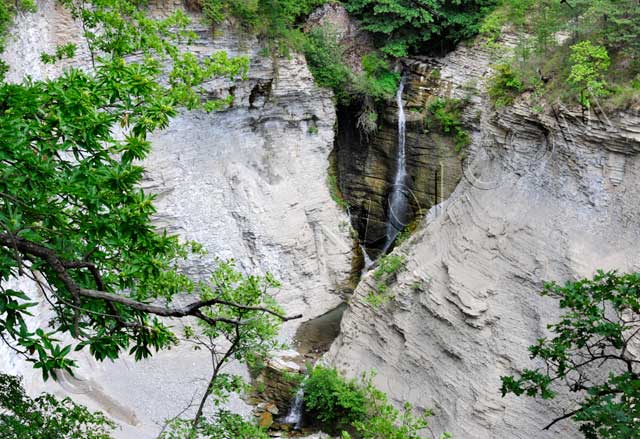 canyoning en ardèche : cascade auzon