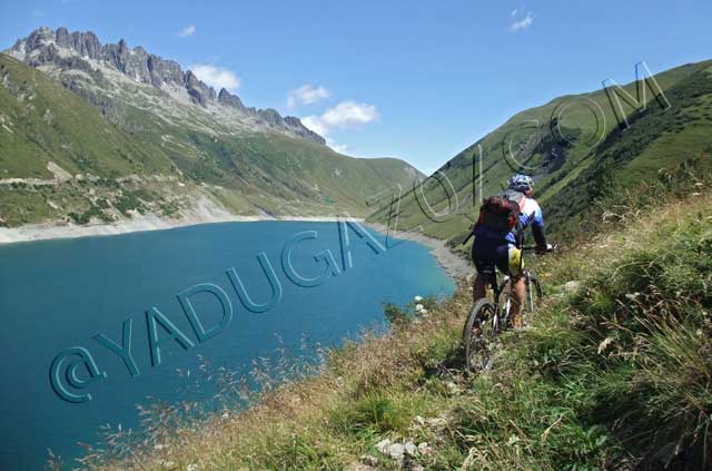 vtt en ardèche : vtt lac grand maison