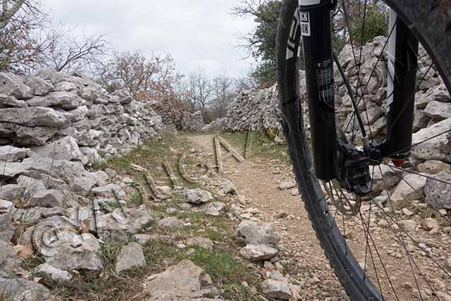 vtt en Ardèche : Moyenne vallée de l'Ardèche