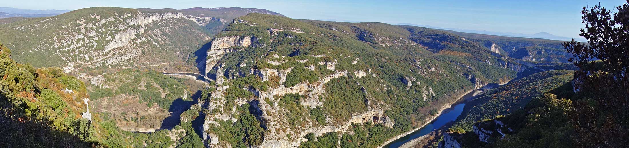 les gorges de l\'ardeche à vallon-pont d\arc