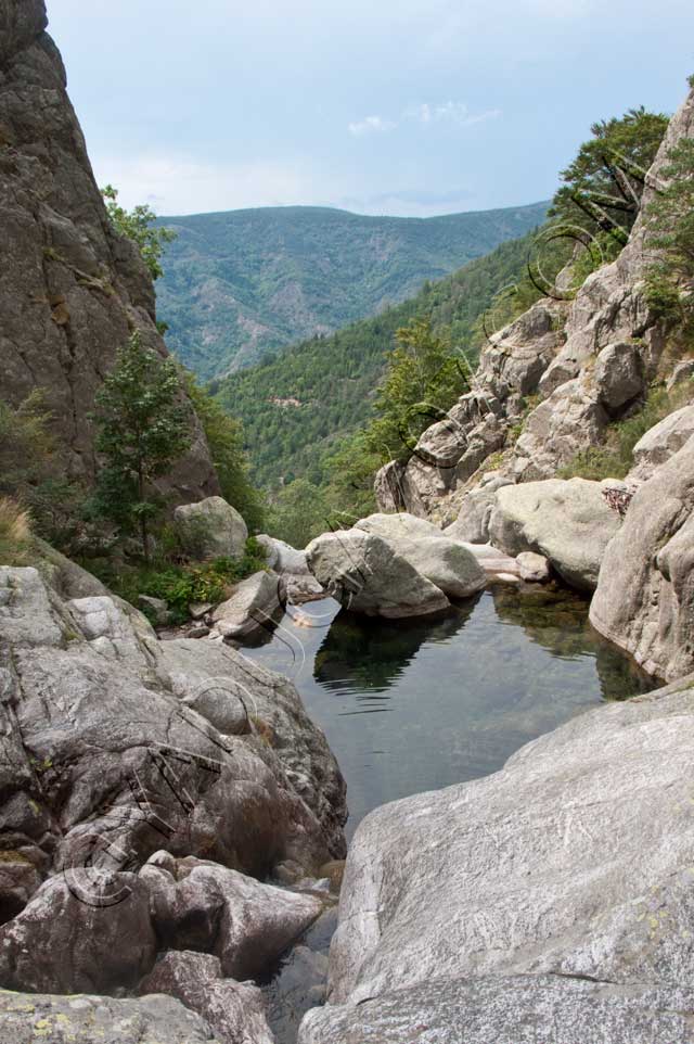 canyoning en ardèche : canyon denave vasque