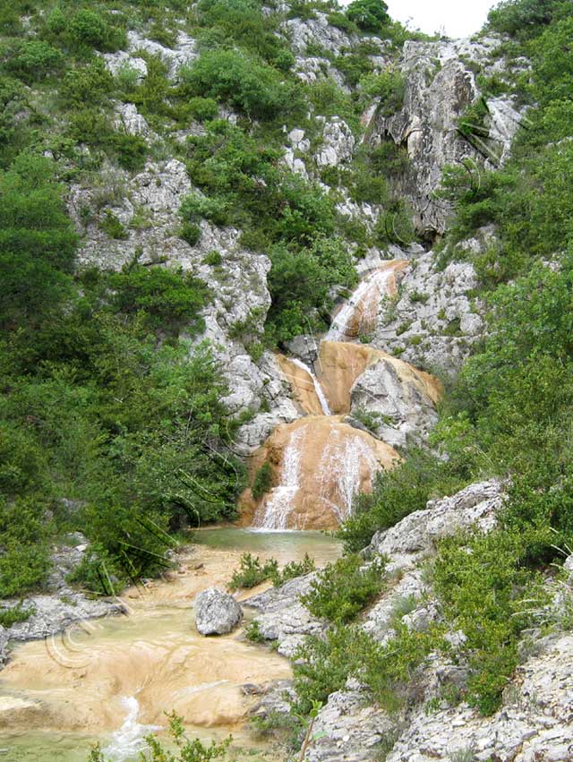 canyoning en ardèche : cascade sautadou