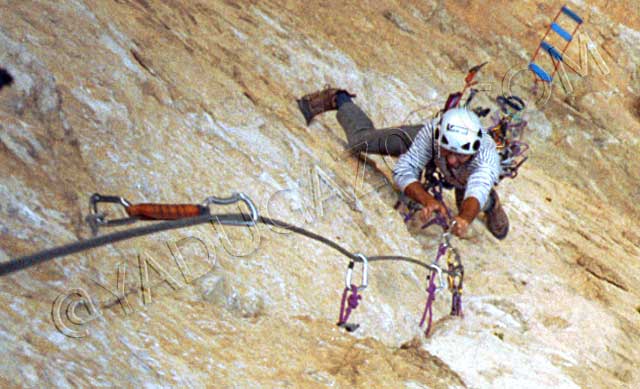 escalade en ardèche : artif un ange passe