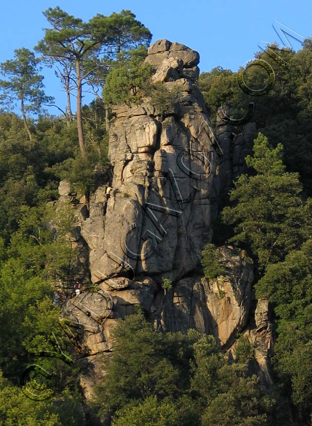 escalade en ardèche : site escalade duniere