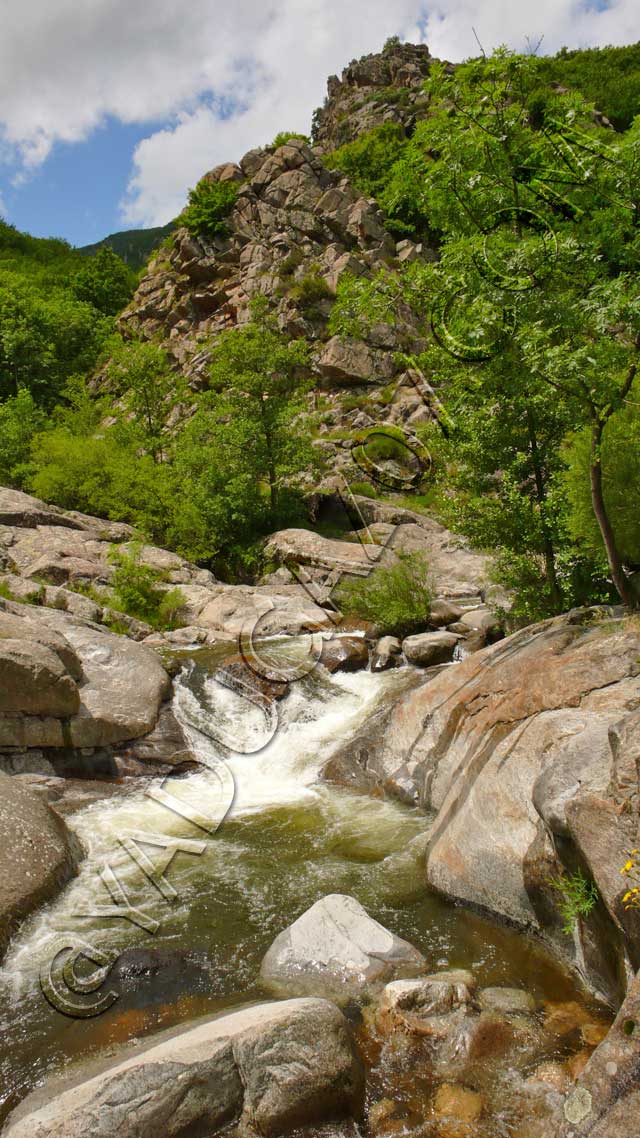 escalade en ardèche : site escalade rochardes