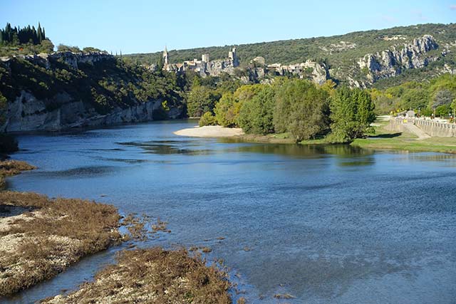 vtt en Ardèche : Saint-Martin d'Ardèche Chartreuse de Valbonne