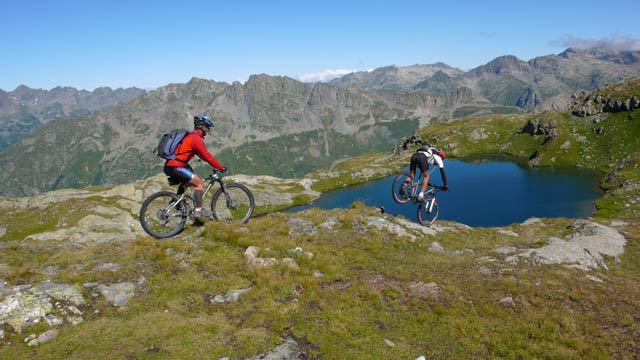 vtt en les Alpes : Tour des Grandes Rousses