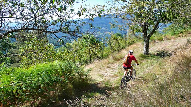 vtt en Ardèche : De Dunière à Chalencon