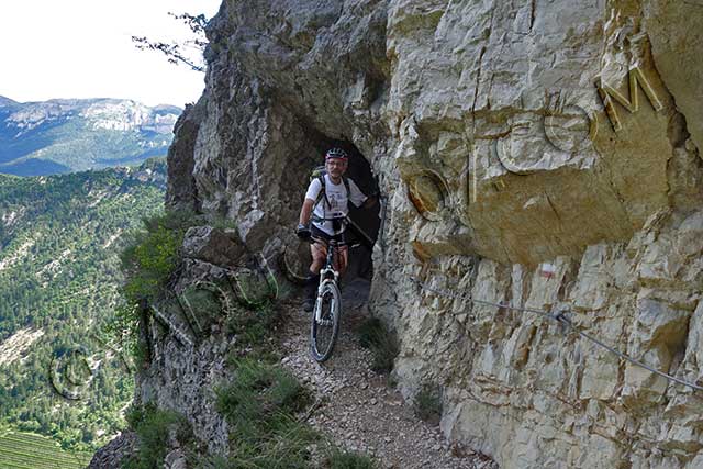 vtt en ardèche : vtt chatillon tunnel gr91