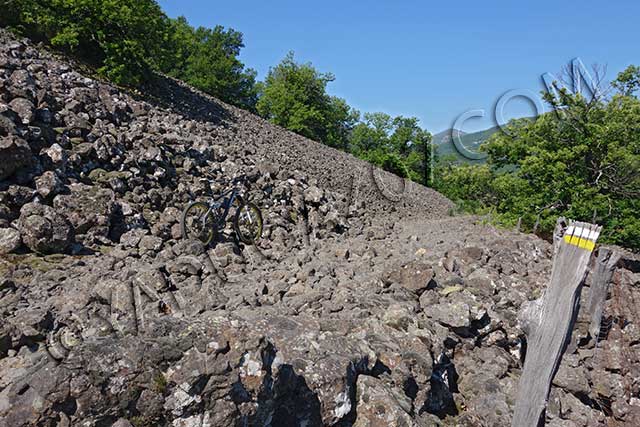 vtt en ardèche : vtt crau antraigues sur volane