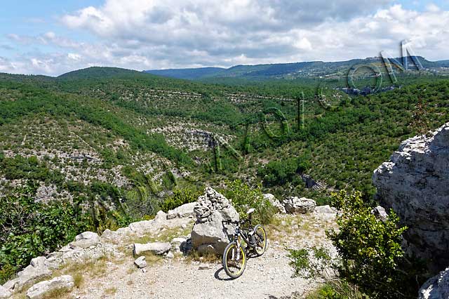 vtt en Ardèche : Du ruisseau de Louyre au Château de Boulogne